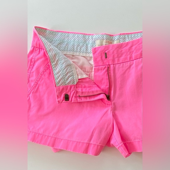 J. Crew Mid-Rise Broken-In Chino Shorts, Cotton Chino Shorts Bright Pink, Size 2 - Picture 4 of 8